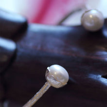 Load image into Gallery viewer, Twig silver cuff bracelet set with pearls