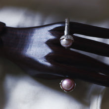 Load image into Gallery viewer, Twig silver cuff bracelet set with pearls