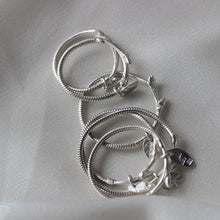 Load image into Gallery viewer, Dainty ring, silver chain ring with a twig and leaf charms