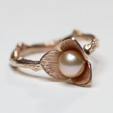 Load image into Gallery viewer, Rose gold ring, Flower pearl ring, twig design, close-up shot on flower, white background