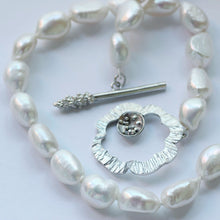 Load image into Gallery viewer, Knotted pearl pendant necklace, silver flower clasp