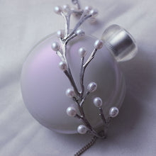 Load image into Gallery viewer, Large silver and pearls bracelet, sterling silver bracelet with a twig design