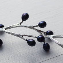 Load image into Gallery viewer, Large silver and pearls bracelet, sterling silver bracelet with a twig design