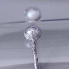 Load image into Gallery viewer, Twig silver cuff bracelet set with pearls