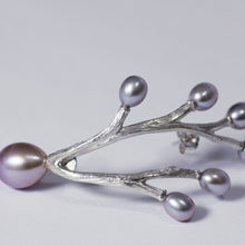 Load image into Gallery viewer, Statement twig earrings