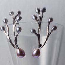 Load image into Gallery viewer, Statement twig earrings
