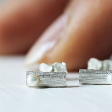 Load image into Gallery viewer, Silver Twig Stud set pearl