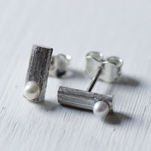 Load image into Gallery viewer, Silver Twig Stud set pearl