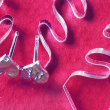 Load image into Gallery viewer, Sterling silver stud earrings, engraved heart stud