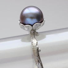 Load image into Gallery viewer, Silver ring for women, solitaire pearl ring, twig design