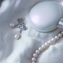 Load image into Gallery viewer, Silver Heart drop pearl earrings

