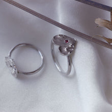 Load image into Gallery viewer, Silver heart ring, engraved and set with a pink sapphire or genuine brown zircon
