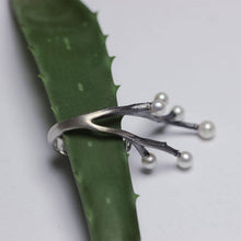 Load image into Gallery viewer, Adjustable ring, silver cocktail ring, twig design covering fingers
