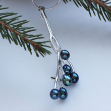 Load image into Gallery viewer, Twig pendant blue pearls with genuine pine branches
