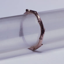 Load image into Gallery viewer, Gold stackable rings, twig design
